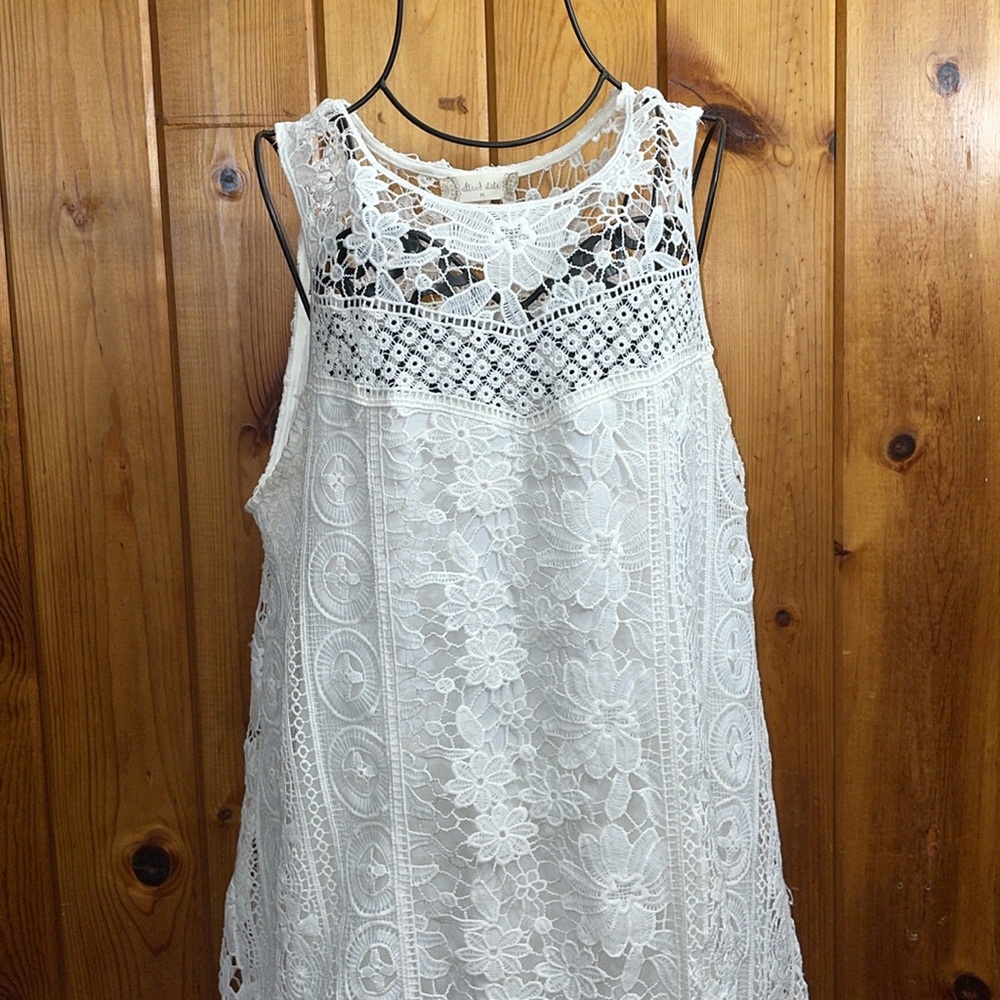Altar’d state white lace mini dress bridal party dress size medium floral print - Picture 2 of 5